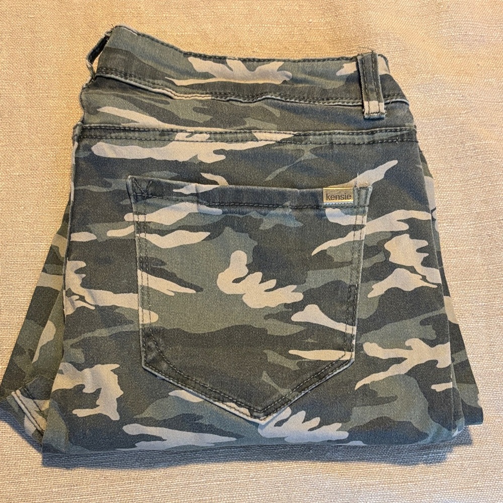 Kensie Camouflage Patterned Jeans